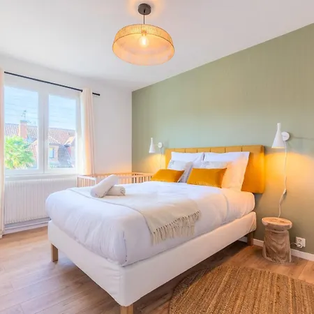 Casa de hóspedes 3 Bedroom House With Garden Near Lille + Garage