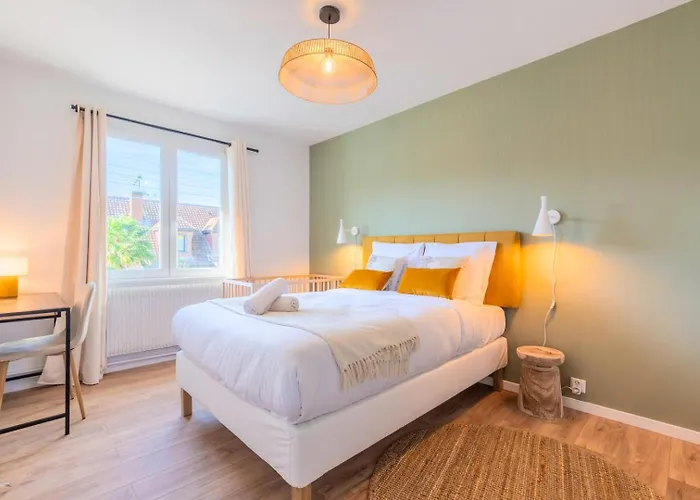 Maison d'hôtes 3 Bedroom House With Garden Near Lille + Garage