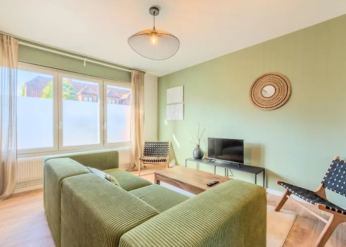 3 Bedroom House With Garden Near Lille + Garage Maison d'hôtes