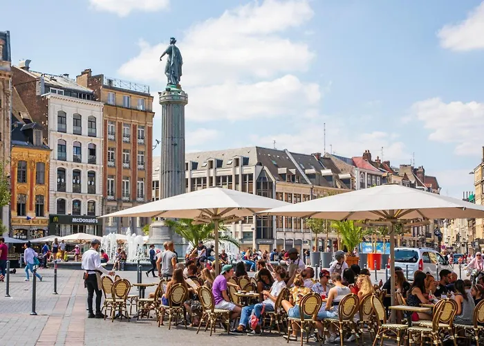 3 Bedroom House With Garden Near Lille + Garage Maison d'hôtes