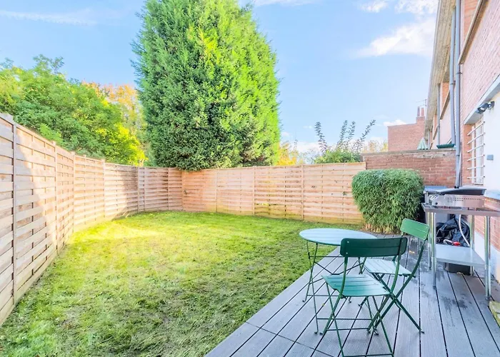 3 Bedroom House With Garden Near Lille + Garage Maison d'hôtes 3*